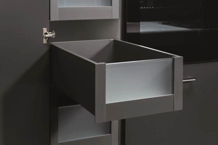 apic-04969168.jpg