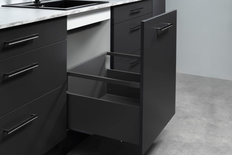 apic-04890836.jpg