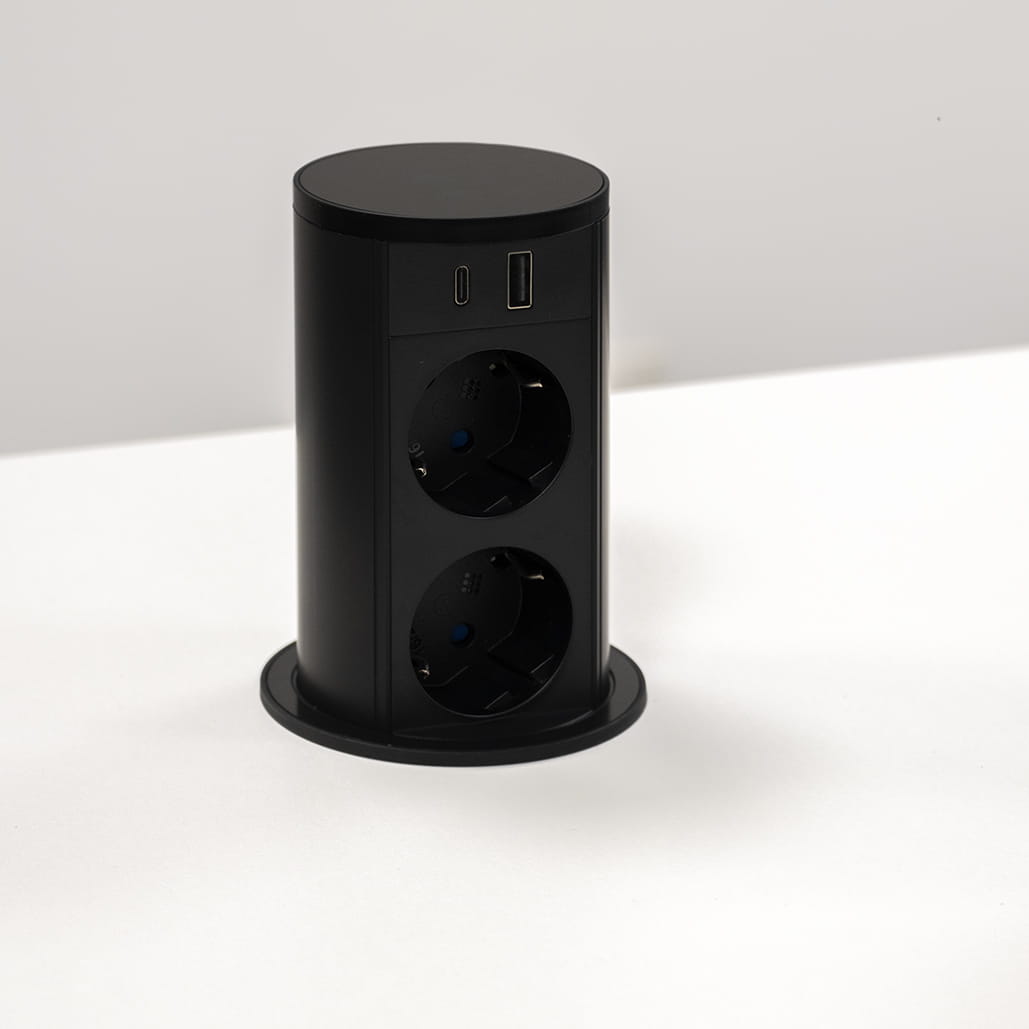 versalift-tondo-2-prese-schuko-usb-tipo-a-usb-tipo-c-corpo-nero-finitura-nero-spazzolato.jpg